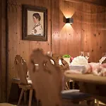 Готель Elisabethhotel Premium Private Retreat- Adults Only 4*