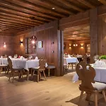 Готель Elisabethhotel Premium Private Retreat- Adults Only